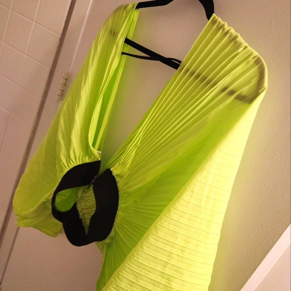 AKIRA BLOUSE